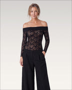 AO Lace off the shoulder body